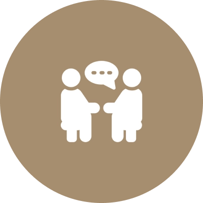 Two people are shaking hands with a speech bubble above them.